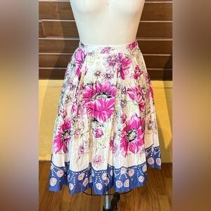 Odille full skirt with box pleats